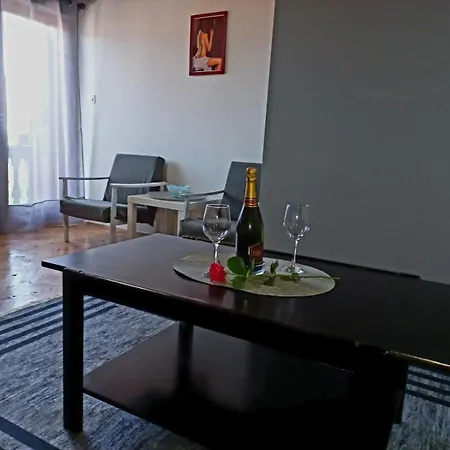 Appartement Alex 7 *